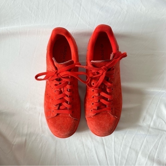 Adidas Men’s Red Suede Stan Smith in Size 6 - Picture 3 of 8